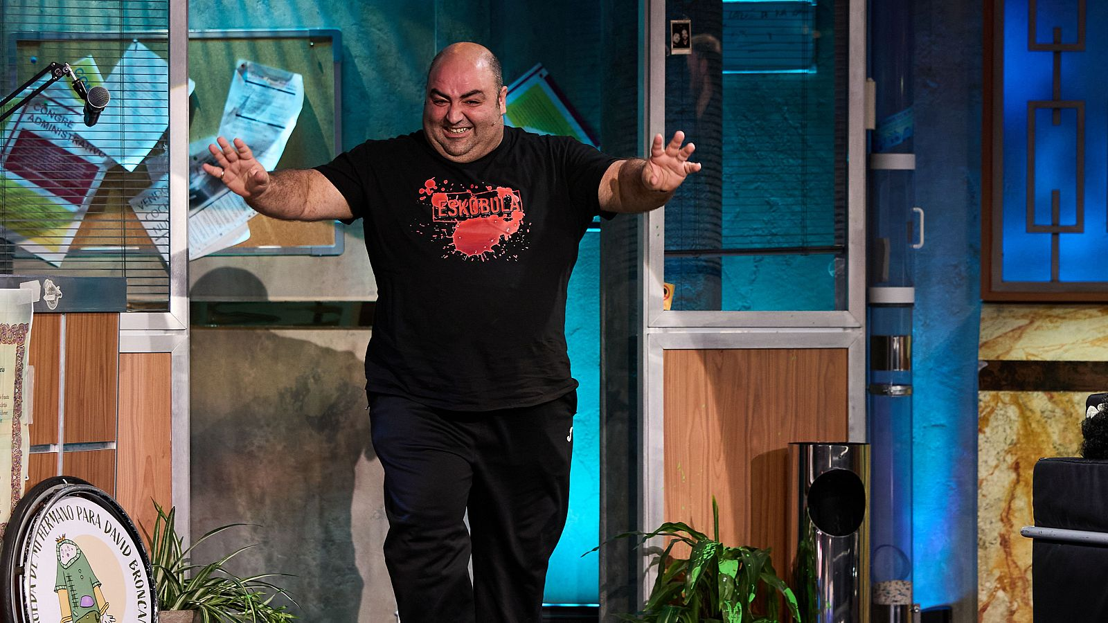 Entrevista en La Revuelta (RTVE) con Custodio en la temporada 2